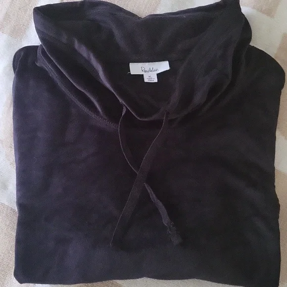 Luxurious Velvet Soft Black 2 Piece Lounge Set By Roudelain For MACYS - Women's - Picture 4 of 4